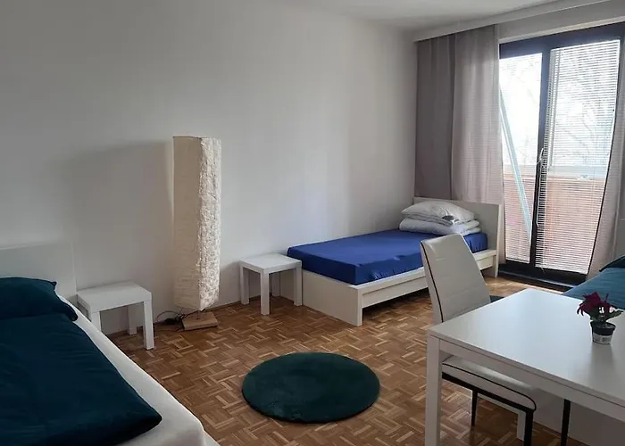 Ruhige In Naehe Flughafen 아파트